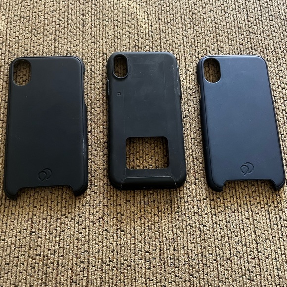 iPhone XR cases - Picture 1 of 5